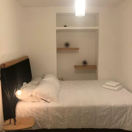 Nazos 1 호텔 2*